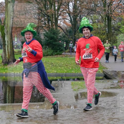 07.12.2025 - St. Pauli X-Mass-Run No. 15 Michael Burmester http://msf.ph/oto/9414218 07.12.2025 11:46:50 Laufen 4398, 4400, 4279 meine-sportfotos.de