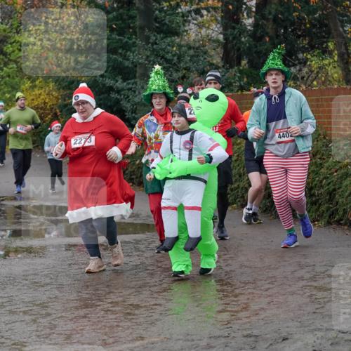 07.12.2025 - St. Pauli X-Mass-Run No. 15 Michael Burmester http://msf.ph/oto/9414254 07.12.2025 11:46:53 Laufen 2273, 4402 meine-sportfotos.de