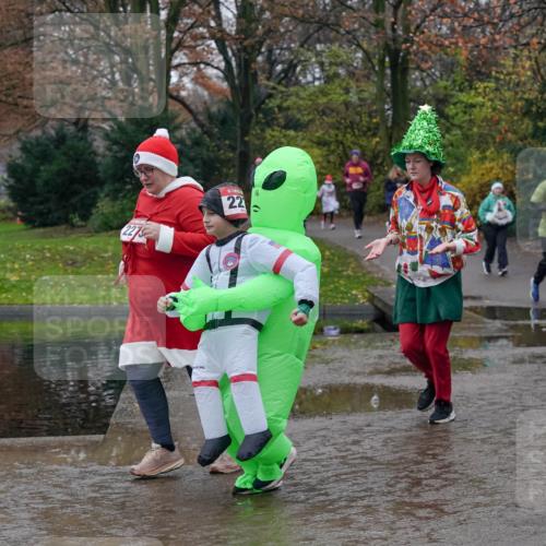 07.12.2025 - St. Pauli X-Mass-Run No. 15 Michael Burmester http://msf.ph/oto/9414280 07.12.2025 11:46:55 Laufen 2275, 22, 4402 meine-sportfotos.de