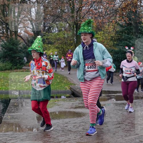07.12.2025 - St. Pauli X-Mass-Run No. 15 Michael Burmester http://msf.ph/oto/9414283 07.12.2025 11:46:56 Laufen 4402, 1036, 1033 meine-sportfotos.de