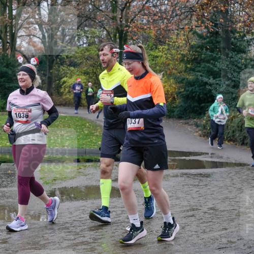 07.12.2025 - St. Pauli X-Mass-Run No. 15 Michael Burmester http://msf.ph/oto/9414307 07.12.2025 11:46:58 Laufen 1036, 1, 2, 1037, 4713, 463, 455, 466 meine-sportfotos.de