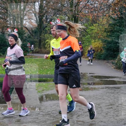 07.12.2025 - St. Pauli X-Mass-Run No. 15 Michael Burmester http://msf.ph/oto/9414313 07.12.2025 11:46:58 Laufen 36, 1033, 037, 14712, 463 meine-sportfotos.de