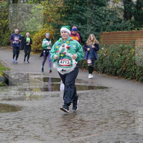 07.12.2025 - St. Pauli X-Mass-Run No. 15 Michael Burmester http://msf.ph/oto/9414346 07.12.2025 11:47:04 Laufen 15, 4713, 490 meine-sportfotos.de