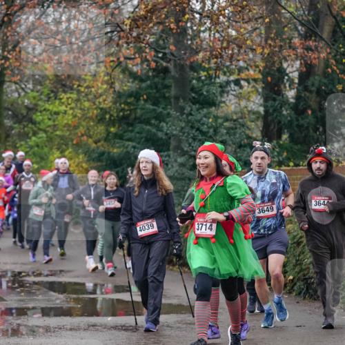 07.12.2025 - St. Pauli X-Mass-Run No. 15 Michael Burmester http://msf.ph/oto/9414372 07.12.2025 10:04:52 Laufen 3456, 4039, 3714, 3649, 364 meine-sportfotos.de