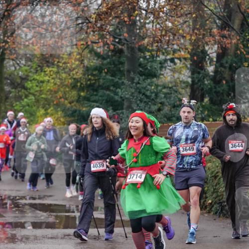 07.12.2025 - St. Pauli X-Mass-Run No. 15 Michael Burmester http://msf.ph/oto/9414378 07.12.2025 10:04:52 Laufen 4039, 3714, 3649, 3644 meine-sportfotos.de