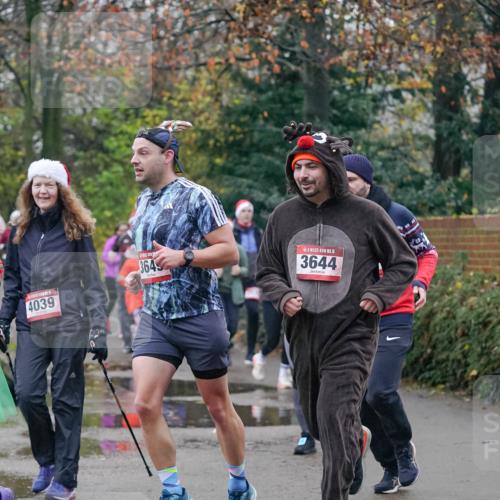 07.12.2025 - St. Pauli X-Mass-Run No. 15 Michael Burmester http://msf.ph/oto/9414393 07.12.2025 10:04:54 Laufen 4039, 364, 15, 3644 meine-sportfotos.de