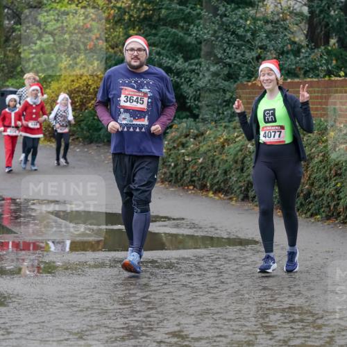 07.12.2025 - St. Pauli X-Mass-Run No. 15 Michael Burmester http://msf.ph/oto/9414407 07.12.2025 11:47:13 Laufen 454, 5, 3645, 4077 meine-sportfotos.de