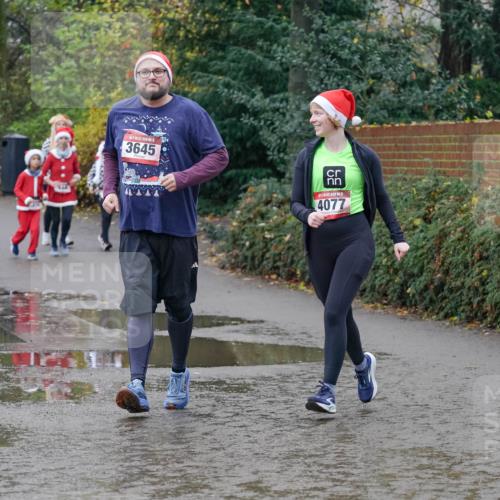 07.12.2025 - St. Pauli X-Mass-Run No. 15 Michael Burmester http://msf.ph/oto/9414413 07.12.2025 11:47:13 Laufen 5, 3645, 4077 meine-sportfotos.de