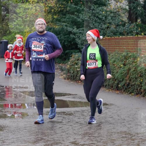 07.12.2025 - St. Pauli X-Mass-Run No. 15 Michael Burmester http://msf.ph/oto/9414415 07.12.2025 11:47:13 Laufen 51, 3645, 15, 4077 meine-sportfotos.de