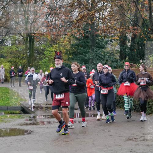 07.12.2025 - St. Pauli X-Mass-Run No. 15 Michael Burmester http://msf.ph/oto/9414420 07.12.2025 10:04:57 Laufen 4515, 2172, 205, 2171, 448, 4485 meine-sportfotos.de