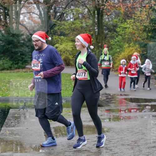 07.12.2025 - St. Pauli X-Mass-Run No. 15 Michael Burmester http://msf.ph/oto/9414430 07.12.2025 11:47:15 Laufen 3645, 15, 4077 meine-sportfotos.de