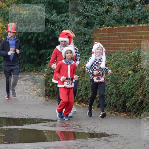 07.12.2025 - St. Pauli X-Mass-Run No. 15 Michael Burmester http://msf.ph/oto/9414436 07.12.2025 11:47:19 Laufen 690, 454, 457 meine-sportfotos.de