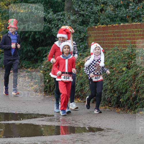 07.12.2025 - St. Pauli X-Mass-Run No. 15 Michael Burmester http://msf.ph/oto/9414439 07.12.2025 11:47:19 Laufen 454, 451 meine-sportfotos.de