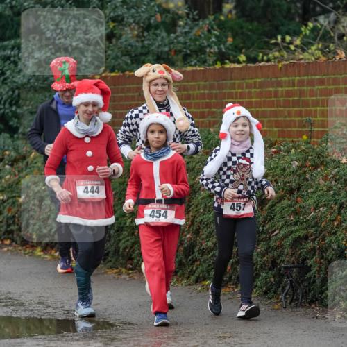 07.12.2025 - St. Pauli X-Mass-Run No. 15 Michael Burmester http://msf.ph/oto/9414448 07.12.2025 11:47:21 Laufen 5, 444, 15, 454, 451 meine-sportfotos.de