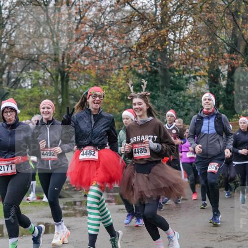 07.12.2025 - St. Pauli X-Mass-Run No. 15 Michael Burmester http://msf.ph/oto/9414450 07.12.2025 10:05:00 Laufen 2171, 4492, 4482, 4485, 2526 meine-sportfotos.de