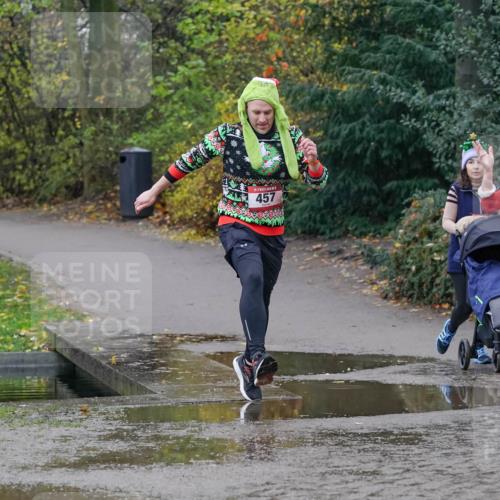07.12.2025 - St. Pauli X-Mass-Run No. 15 Michael Burmester http://msf.ph/oto/9414457 07.12.2025 11:47:22 Laufen 457, 444 meine-sportfotos.de