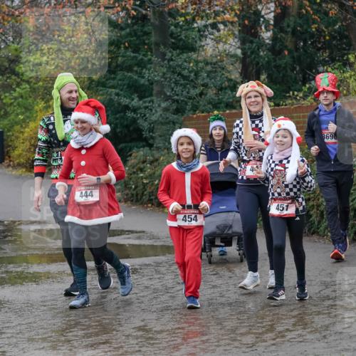 07.12.2025 - St. Pauli X-Mass-Run No. 15 Michael Burmester http://msf.ph/oto/9414478 07.12.2025 11:47:24 Laufen 444, 454, 451, 3690 meine-sportfotos.de