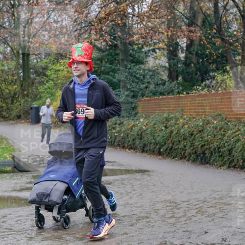07.12.2025 - St. Pauli X-Mass-Run No. 15 Michael Burmester http://msf.ph/oto/9414508 07.12.2025 11:47:28 Laufen 869 meine-sportfotos.de