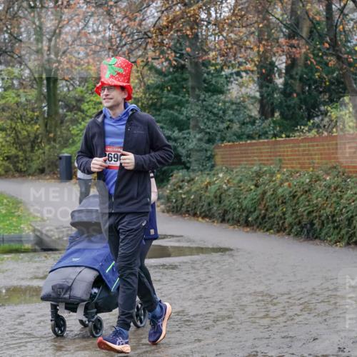 07.12.2025 - St. Pauli X-Mass-Run No. 15 Michael Burmester http://msf.ph/oto/9414511 07.12.2025 11:47:28 Laufen 690 meine-sportfotos.de