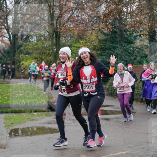 07.12.2025 - St. Pauli X-Mass-Run No. 15 Michael Burmester http://msf.ph/oto/9414554 07.12.2025 10:05:06 Laufen 2188, 2101, 4440, 20 meine-sportfotos.de
