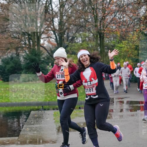 07.12.2025 - St. Pauli X-Mass-Run No. 15 Michael Burmester http://msf.ph/oto/9414569 07.12.2025 10:05:07 Laufen 2188, 15, 2101, 44 meine-sportfotos.de