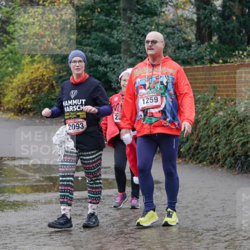 07.12.2025 - St. Pauli X-Mass-Run No. 15 Michael Burmester http://msf.ph/oto/9414573 07.12.2025 11:48:20 Laufen 2025, 2093, 2, 1259 meine-sportfotos.de