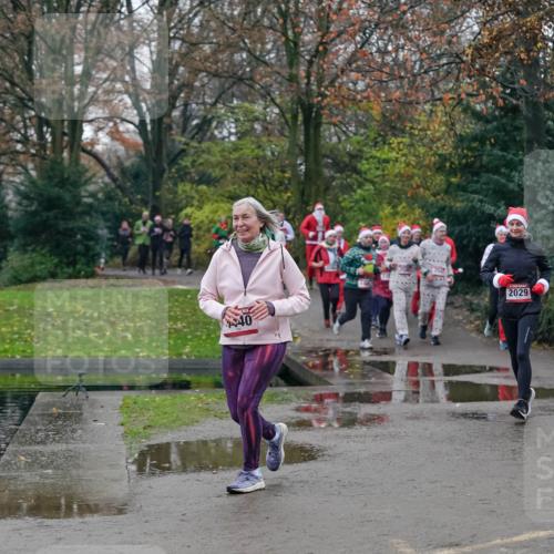 07.12.2025 - St. Pauli X-Mass-Run No. 15 Michael Burmester http://msf.ph/oto/9414587 07.12.2025 10:05:08 Laufen 40, 2029 meine-sportfotos.de