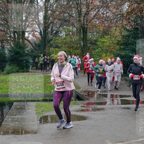 07.12.2025 - St. Pauli X-Mass-Run No. 15 Michael Burmester http://msf.ph/oto/9414590 07.12.2025 10:05:08 Laufen 4440, 2029 meine-sportfotos.de