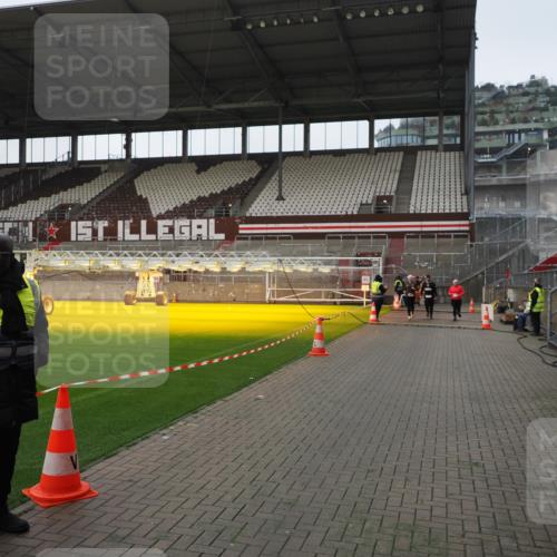 07.12.2025 - St. Pauli X-Mass-Run No. 15 Fabian Wolf http://msf.ph/oto/9414598 07.12.2025 11:23:11 Ziel 21, 69, 1141, 2023, 2373, 2821, 2823, 4249, 4824 meine-sportfotos.de