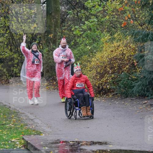 07.12.2025 - St. Pauli X-Mass-Run No. 15 Michael Burmester http://msf.ph/oto/9414606 07.12.2025 11:49:17 Laufen 4382, 4381, 2591 meine-sportfotos.de