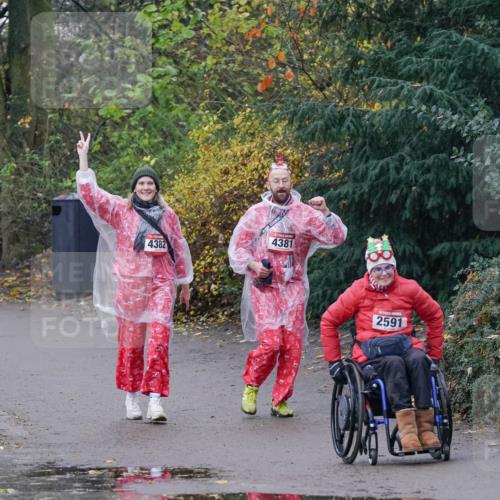 07.12.2025 - St. Pauli X-Mass-Run No. 15 Michael Burmester http://msf.ph/oto/9414621 07.12.2025 11:49:21 Laufen 4382, 4381, 2591 meine-sportfotos.de