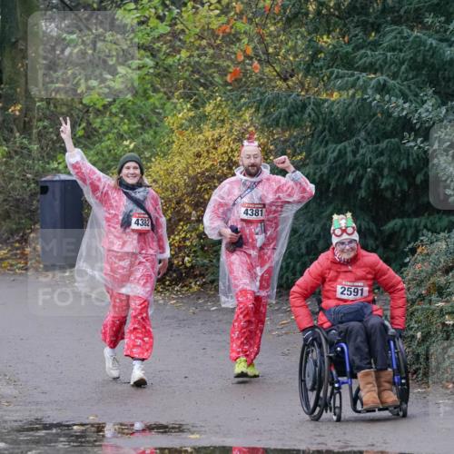07.12.2025 - St. Pauli X-Mass-Run No. 15 Michael Burmester http://msf.ph/oto/9414625 07.12.2025 11:49:21 Laufen 4382, 4381, 2591 meine-sportfotos.de