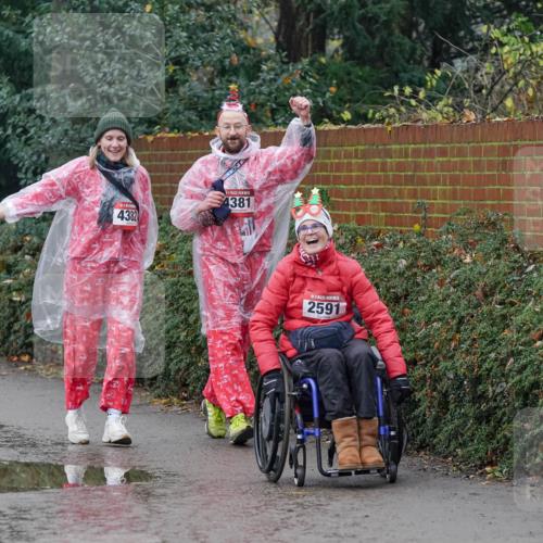 07.12.2025 - St. Pauli X-Mass-Run No. 15 Michael Burmester http://msf.ph/oto/9414637 07.12.2025 11:49:26 Laufen 4382, 4381, 2591 meine-sportfotos.de
