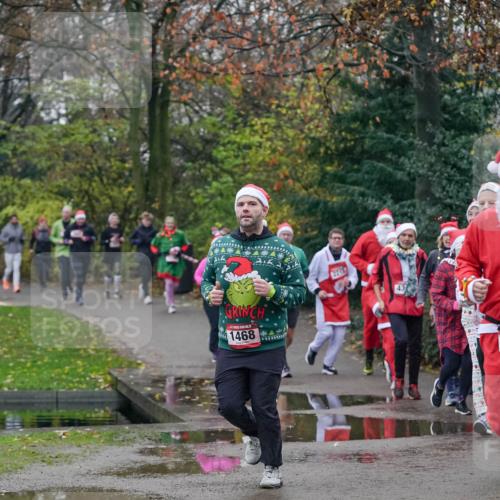 07.12.2025 - St. Pauli X-Mass-Run No. 15 Michael Burmester http://msf.ph/oto/9414647 07.12.2025 10:05:13 Laufen 1468, 2215, 43 meine-sportfotos.de