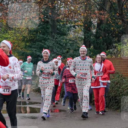 07.12.2025 - St. Pauli X-Mass-Run No. 15 Michael Burmester http://msf.ph/oto/9414659 07.12.2025 10:05:14 Laufen 472, 1700, 2540, 2540, 2541, 2874, 35, 2369 meine-sportfotos.de