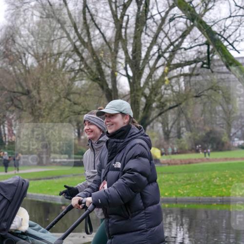 07.12.2025 - St. Pauli X-Mass-Run No. 15 Michael Burmester http://msf.ph/oto/9414675 07.12.2025 11:49:42 Laufen  meine-sportfotos.de