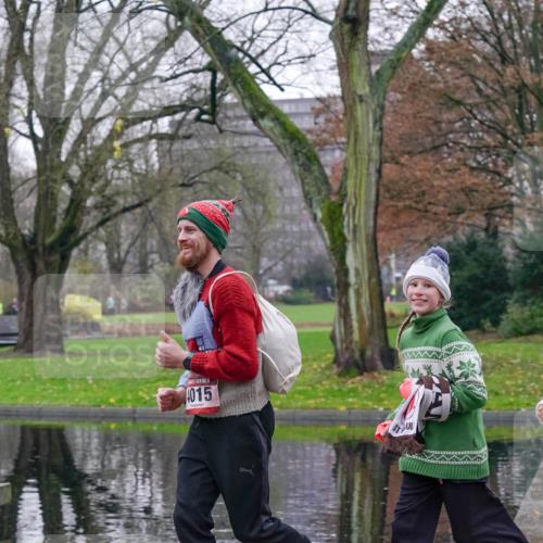 07.12.2025 - St. Pauli X-Mass-Run No. 15 Michael Burmester http://msf.ph/oto/9414679 07.12.2025 11:49:43 Laufen 4015, 014 meine-sportfotos.de