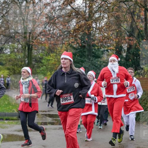 07.12.2025 - St. Pauli X-Mass-Run No. 15 Michael Burmester http://msf.ph/oto/9414728 07.12.2025 10:05:19 Laufen 15, 3962, 3969, 96, 2149, 2215 meine-sportfotos.de