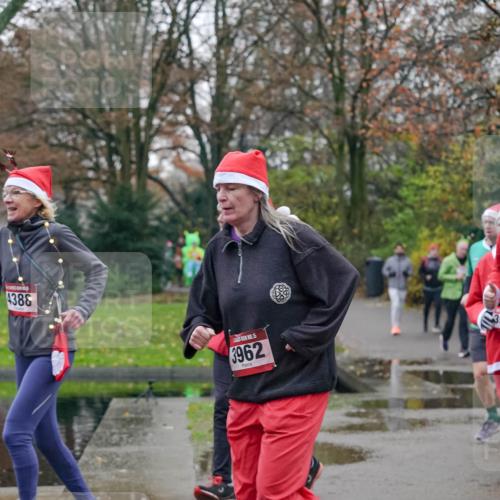 07.12.2025 - St. Pauli X-Mass-Run No. 15 Michael Burmester http://msf.ph/oto/9414734 07.12.2025 10:05:20 Laufen 4388, 3962 meine-sportfotos.de