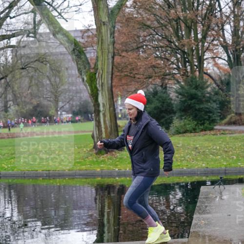 07.12.2025 - St. Pauli X-Mass-Run No. 15 Michael Burmester http://msf.ph/oto/9414738 07.12.2025 11:53:52 Laufen  meine-sportfotos.de