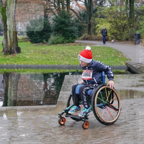 07.12.2025 - St. Pauli X-Mass-Run No. 15 Michael Burmester http://msf.ph/oto/9414750 07.12.2025 11:53:53 Laufen 15, 3860 meine-sportfotos.de