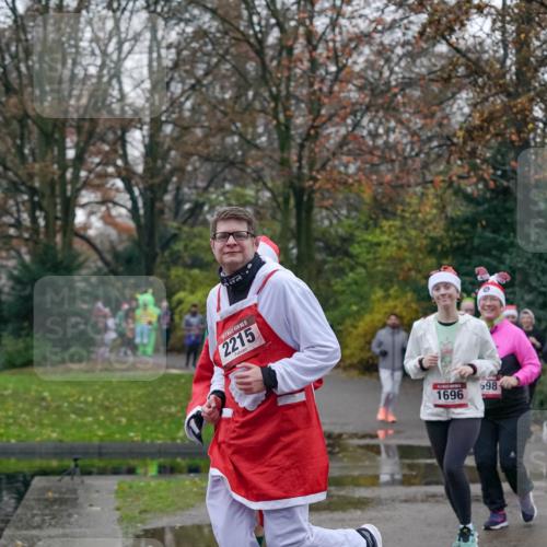 07.12.2025 - St. Pauli X-Mass-Run No. 15 Michael Burmester http://msf.ph/oto/9414752 07.12.2025 10:05:21 Laufen 15, 2215, 1696, 698 meine-sportfotos.de