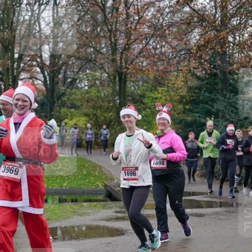 07.12.2025 - St. Pauli X-Mass-Run No. 15 Michael Burmester http://msf.ph/oto/9414758 07.12.2025 10:05:22 Laufen 15, 3969, 25, 1696, 1698, 165, 2161 meine-sportfotos.de