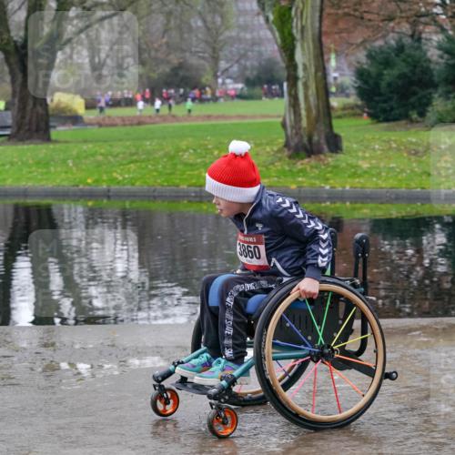 07.12.2025 - St. Pauli X-Mass-Run No. 15 Michael Burmester http://msf.ph/oto/9414759 07.12.2025 11:53:54 Laufen 3860 meine-sportfotos.de