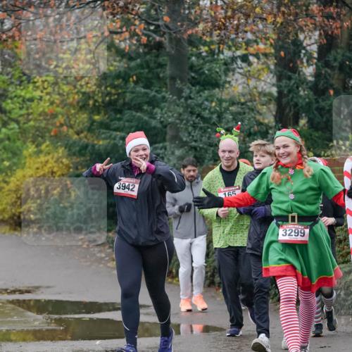 07.12.2025 - St. Pauli X-Mass-Run No. 15 Michael Burmester http://msf.ph/oto/9414775 07.12.2025 10:05:24 Laufen 3942, 165, 3299 meine-sportfotos.de