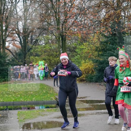 07.12.2025 - St. Pauli X-Mass-Run No. 15 Michael Burmester http://msf.ph/oto/9414782 07.12.2025 10:05:26 Laufen 3942, 3299 meine-sportfotos.de