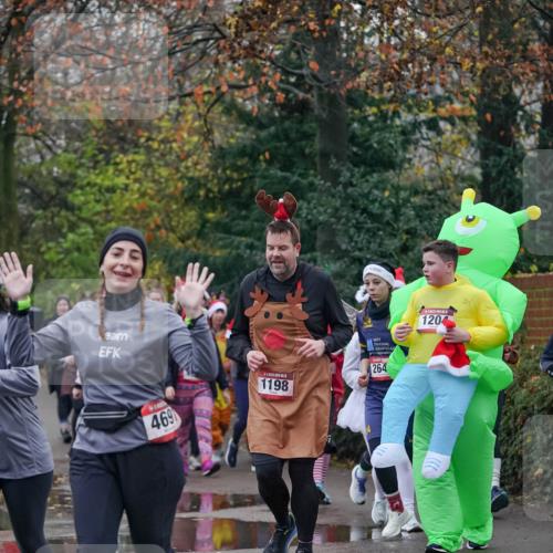 07.12.2025 - St. Pauli X-Mass-Run No. 15 Michael Burmester http://msf.ph/oto/9414832 07.12.2025 10:05:41 Laufen 469, 1198, 264, 120 meine-sportfotos.de