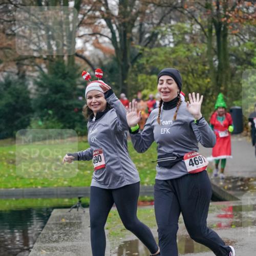 07.12.2025 - St. Pauli X-Mass-Run No. 15 Michael Burmester http://msf.ph/oto/9414836 07.12.2025 10:05:41 Laufen 5, 690, 4691 meine-sportfotos.de