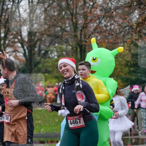 07.12.2025 - St. Pauli X-Mass-Run No. 15 Michael Burmester http://msf.ph/oto/9414849 07.12.2025 10:05:43 Laufen 25198, 15, 4467 meine-sportfotos.de