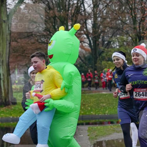 07.12.2025 - St. Pauli X-Mass-Run No. 15 Michael Burmester http://msf.ph/oto/9414856 07.12.2025 10:05:44 Laufen 5, 204, 264, 5, 2648 meine-sportfotos.de